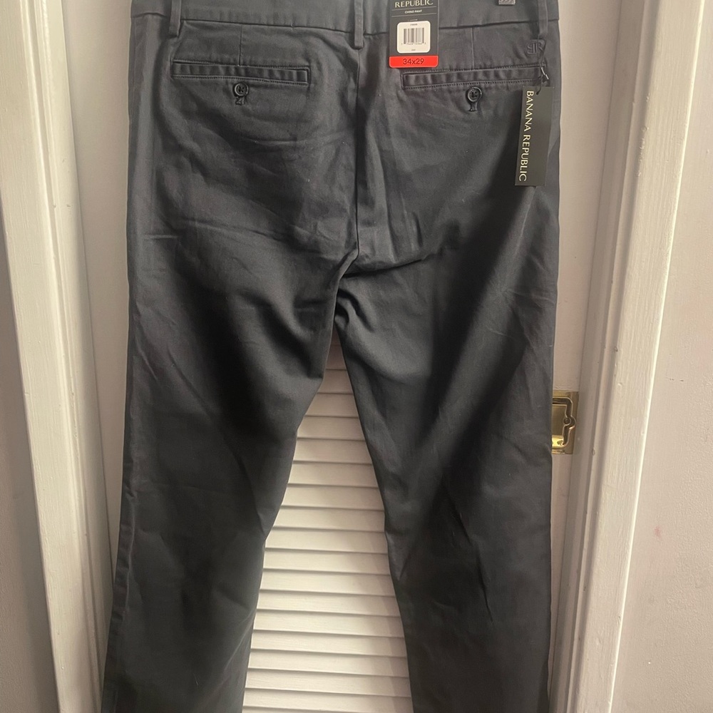 Banana Republic Gray Chinos Straight Leg - Picture 3 of 10